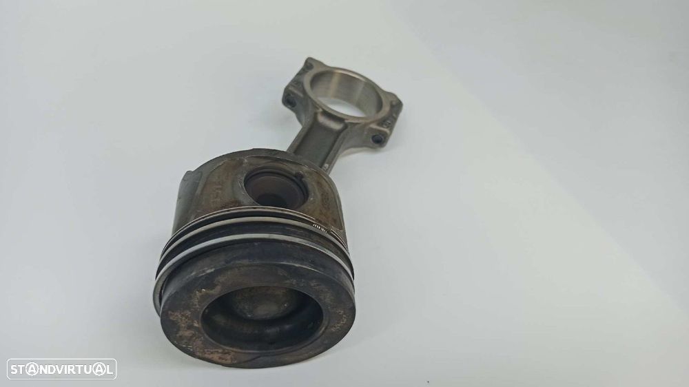 BIELA RENAULT MEGANE III COUPE DYNAMIQUE - 2