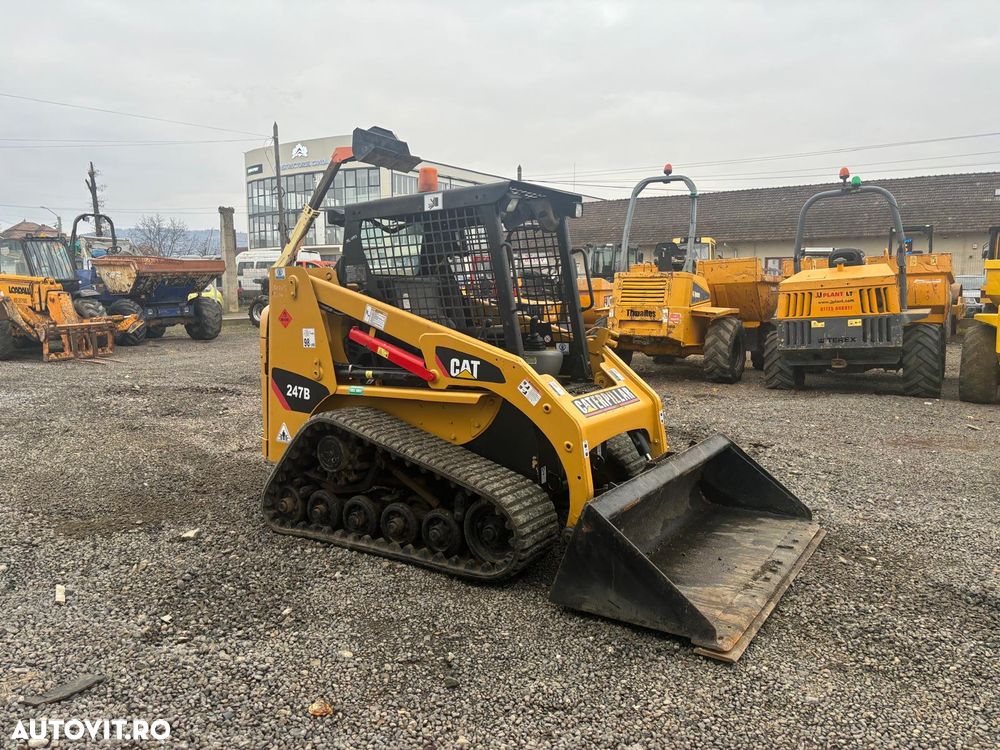 Caterpillar 247B - 4