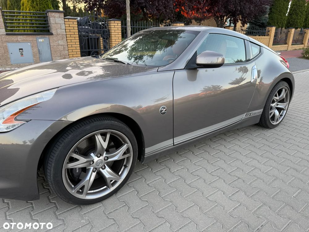 Nissan 370 Z - 23