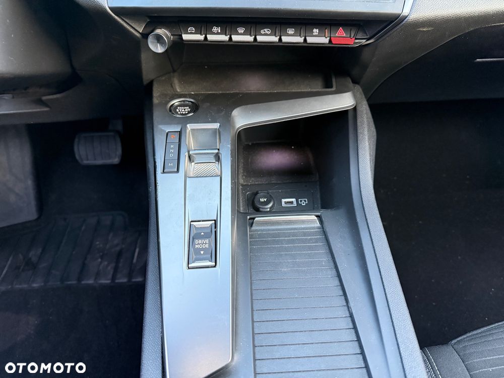Peugeot 308 PureTech 130 EAT8 Active Pack - 34