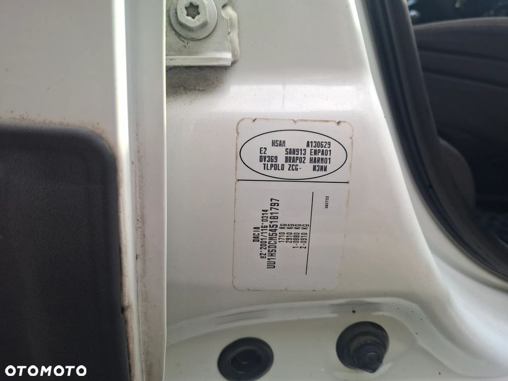 Dacia Duster 1.6 Laureate - 18