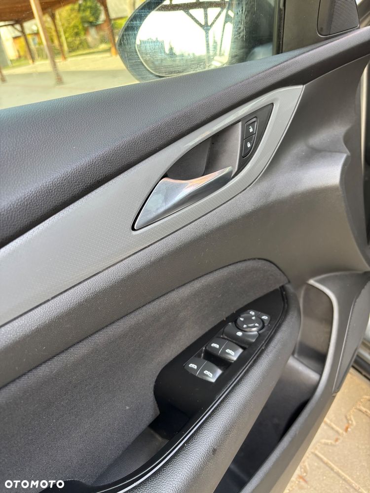 Opel Insignia 1.6 (118g) Business Innovation - 23
