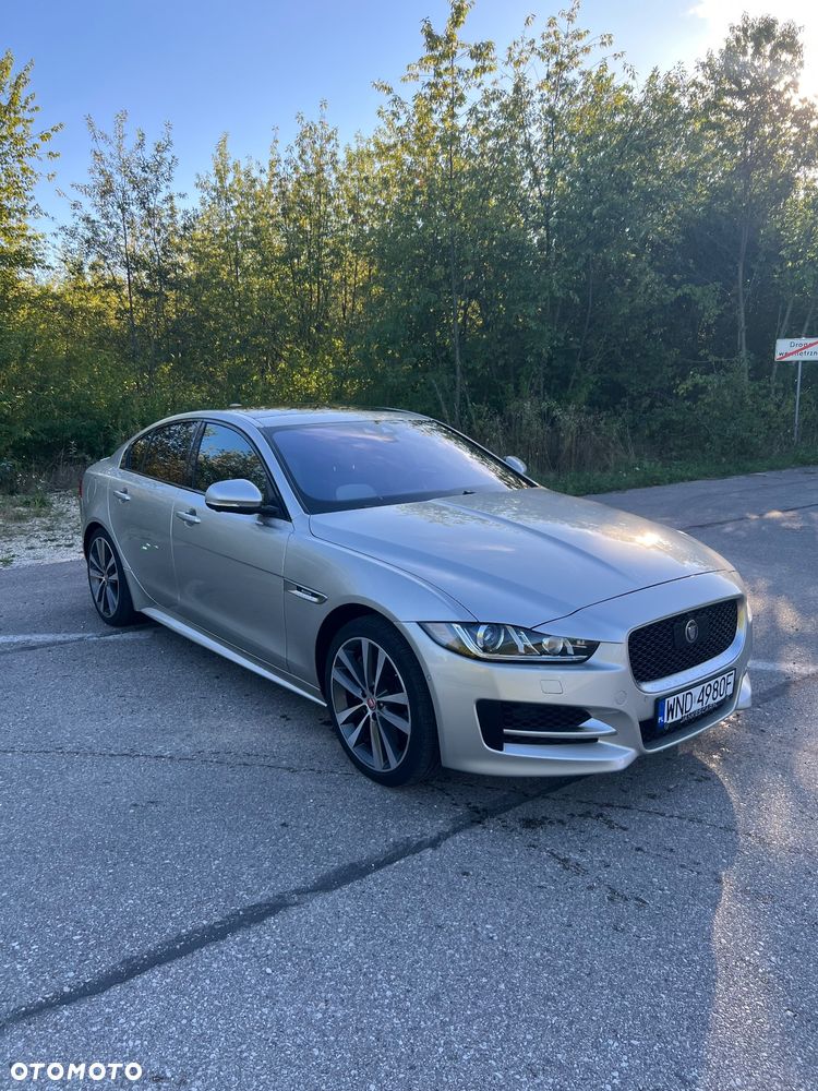 Jaguar XE S - 3