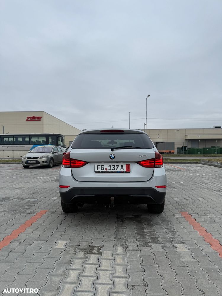BMW X1 xDrive20d Sport Line - 6