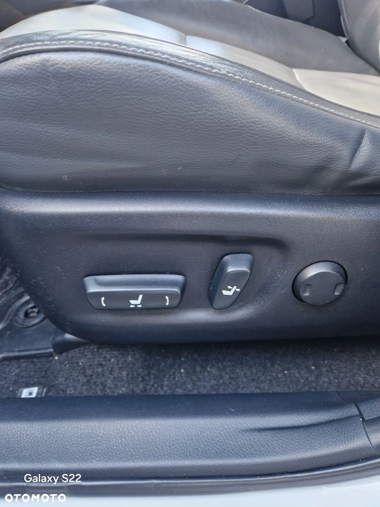 Toyota RAV4 2.2 D-CAT Prestige - 23