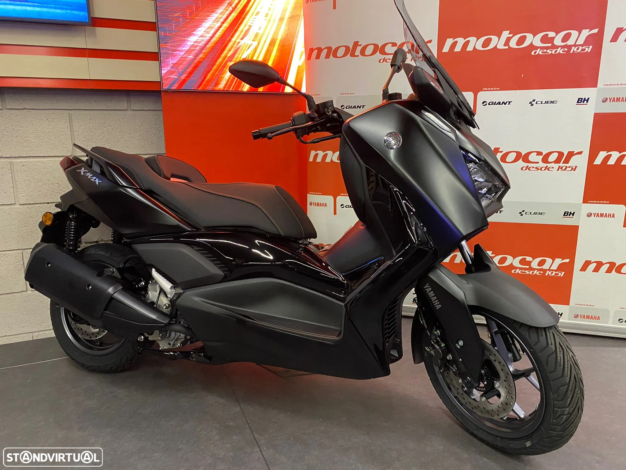 Yamaha X-Max 300 Tech Max - 3