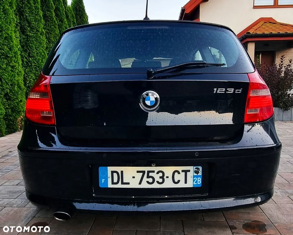 BMW Seria 1 123d DPF Edition Sport - 16