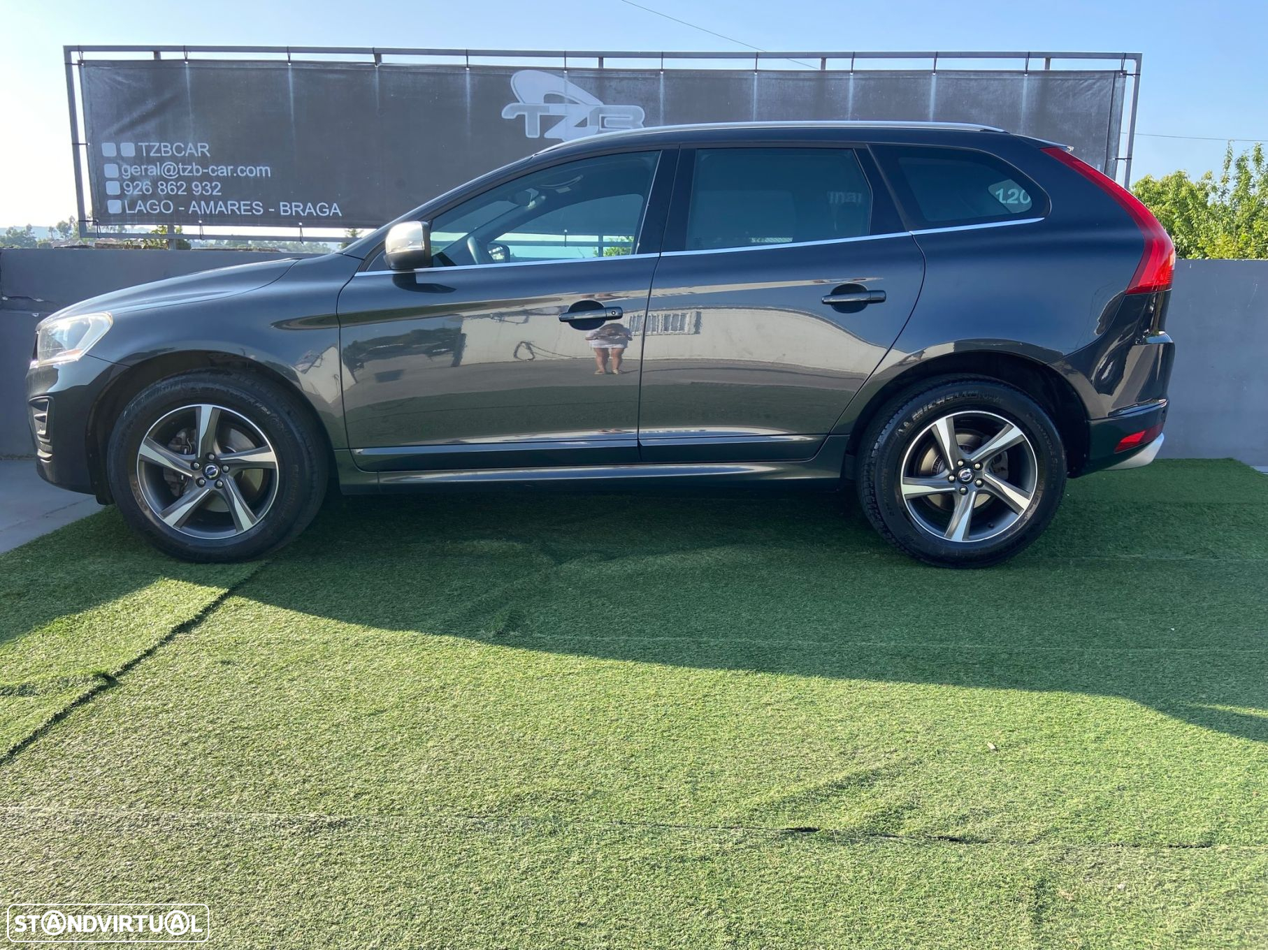 Volvo XC 60 2.0 D4 R-Design Momentum Geartronic - 3