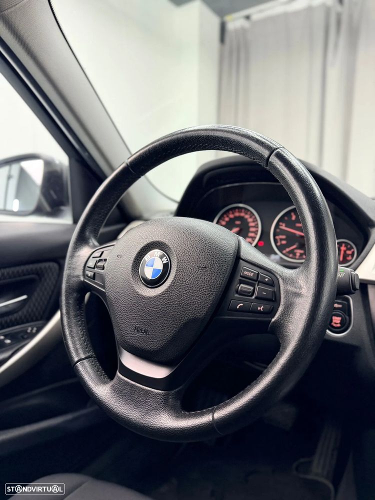 BMW 318 d Auto Pack M - 14