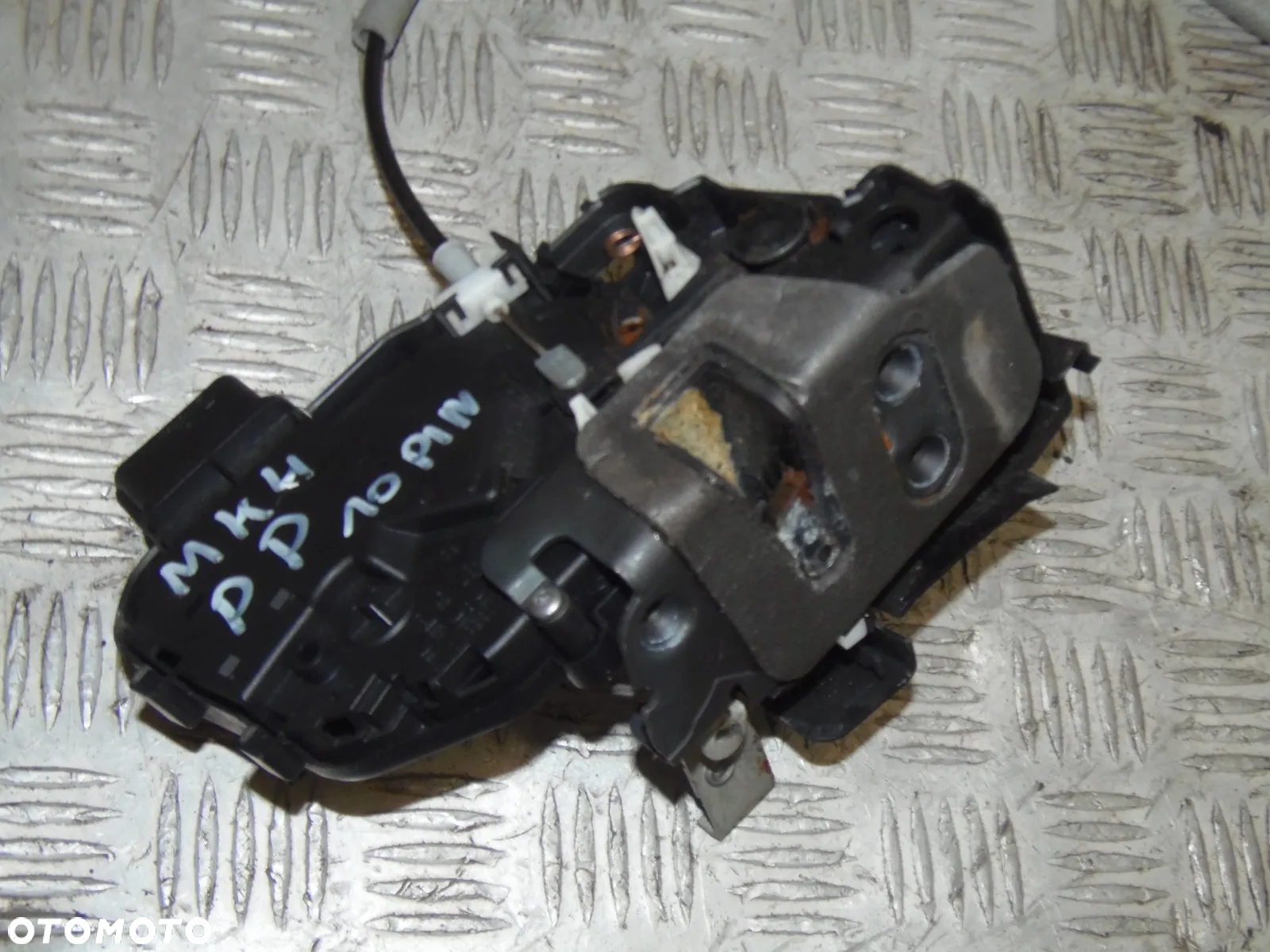 ZAMEK TYŁ PRAWY MONDEO MK4 HATCHBACK 10 PIN EU - 2