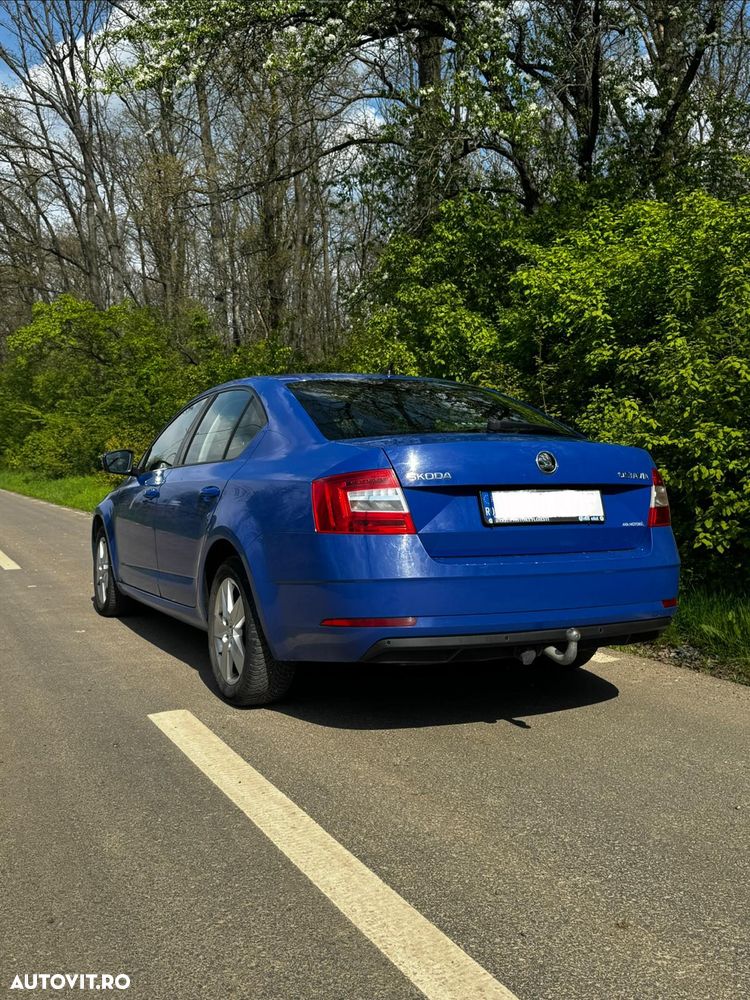 Skoda Octavia 1.6 TDI Ambition - 8