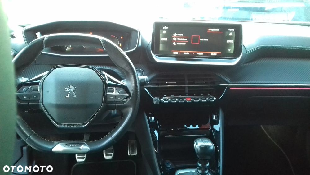 Peugeot 2008 1.5 BlueHDi GT S&S - 14