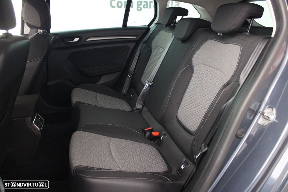 Renault Mégane 1.6 Plug-In Intens - 27
