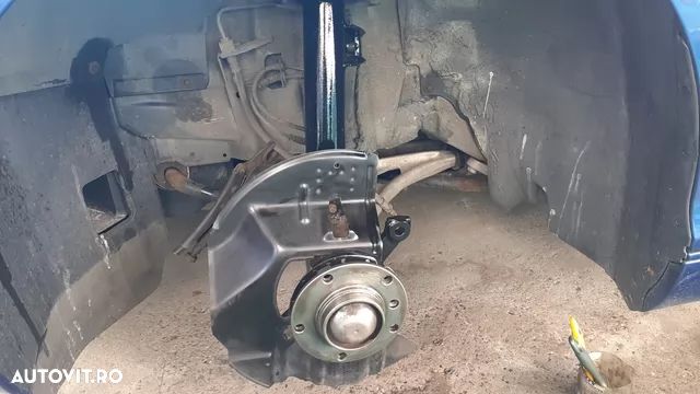 BMW Seria 3 - 18
