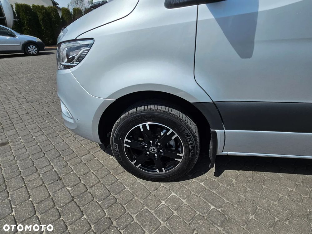 Mercedes-Benz Sprinter - 15