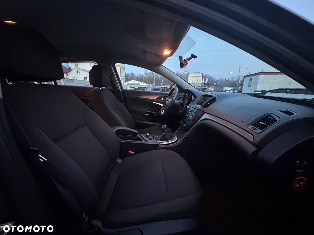 Opel Insignia 1.6 - 11