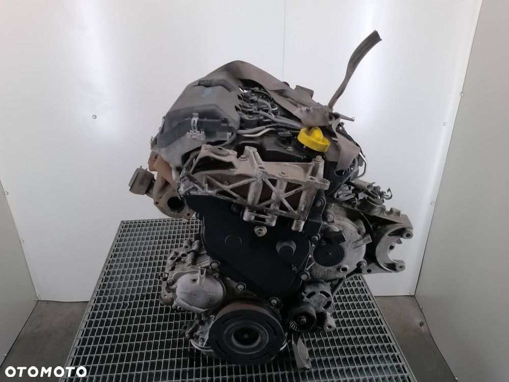 SILNIK RENAULT VELSATIS G9TS7421 2.2 DCI - 4