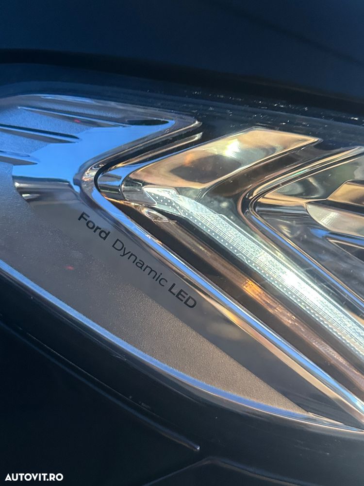 Ford Mondeo 2.0 HEV Vignale - 9