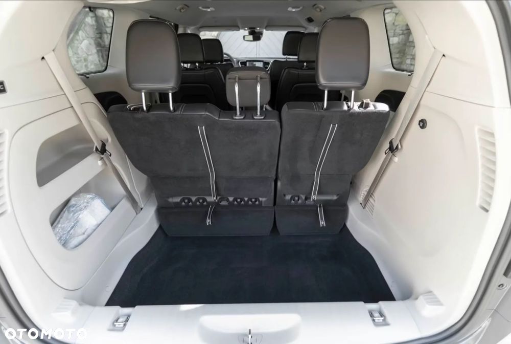 Chrysler Pacifica - 10
