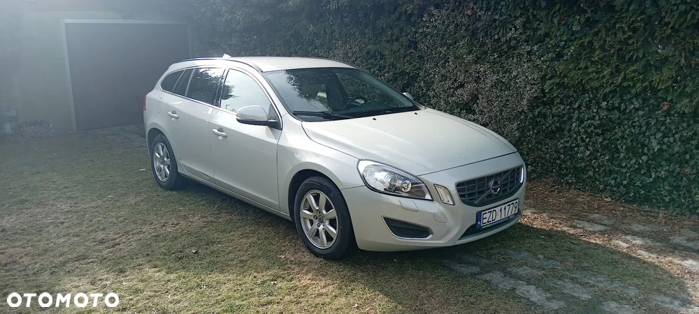 Volvo V60 DRIVe Momentum - 2