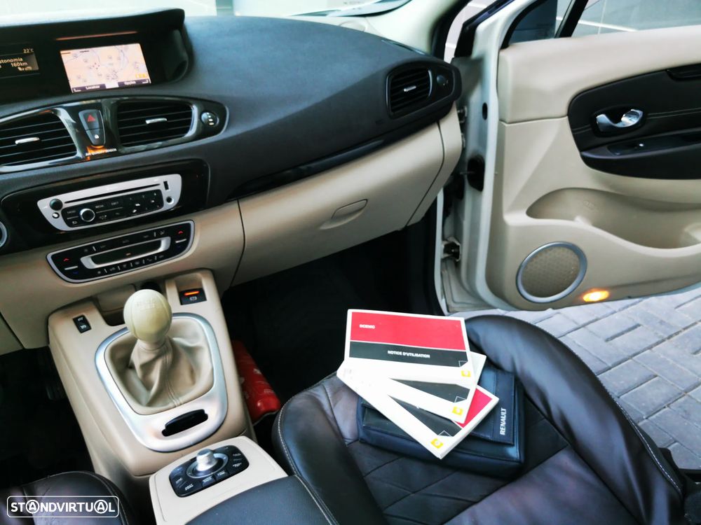 Renault Grand Scénic dCi 110 LIMITED - 21