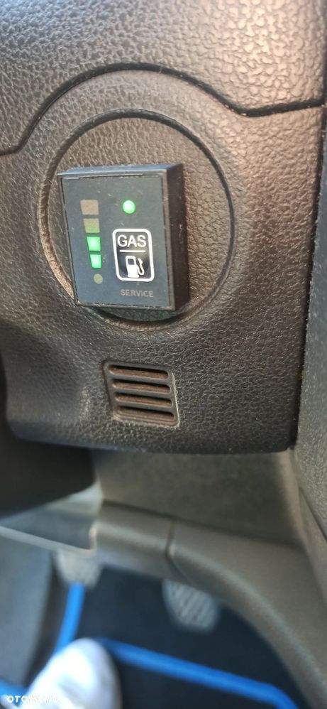 Nissan Micra - 13