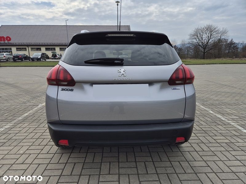 Peugeot 2008 PureTech 82 Style - 4