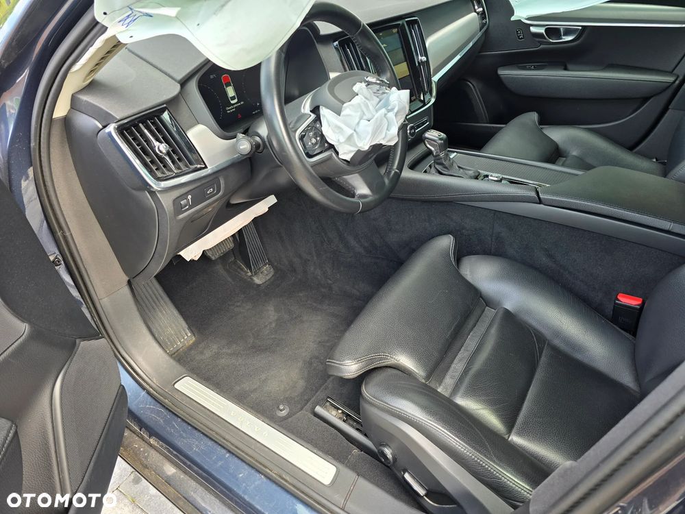 Volvo S90 D3 Geartronic Momentum Pro - 8