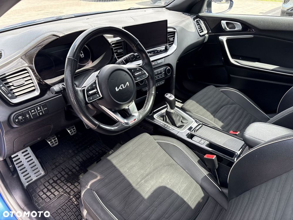 Kia ProCeed - 9