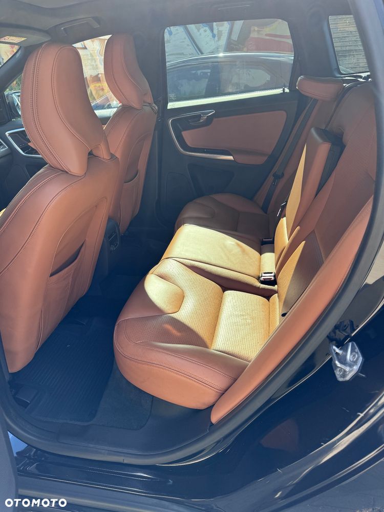 Volvo XC 60 D5 AWD Summum - 7