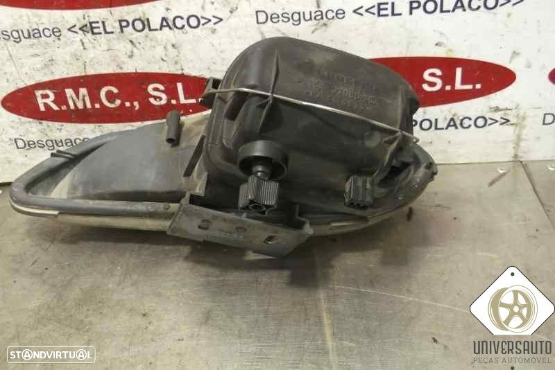 FAROL NEVOEIRO DIREITO PEUGEOT 406 1999 - 2