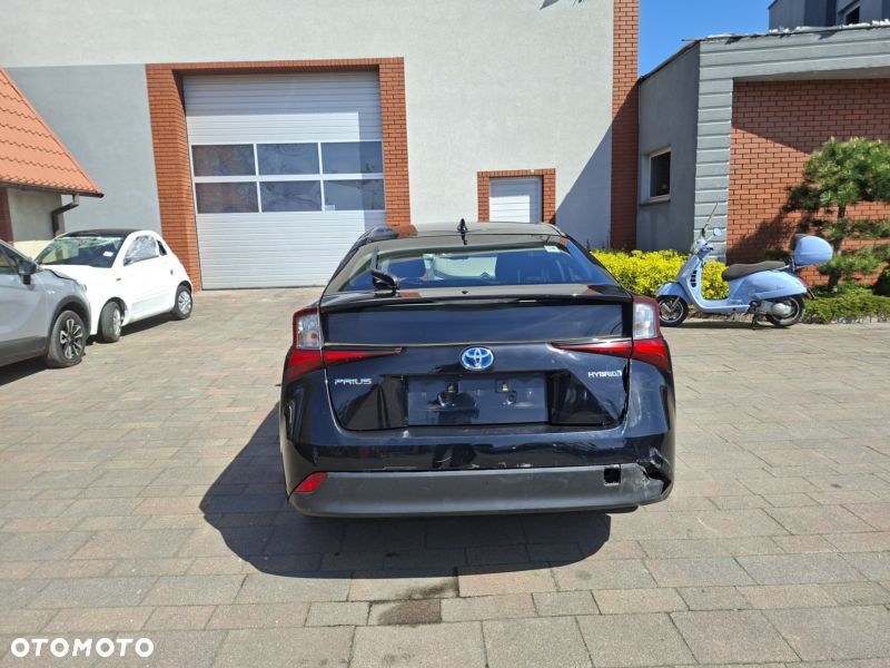 Toyota Prius (Hybrid) Executive - 6