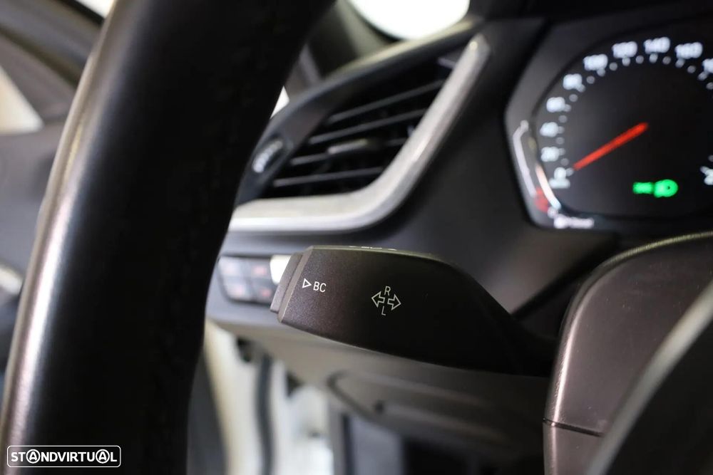 BMW 116 d Pack Desportivo M - 36