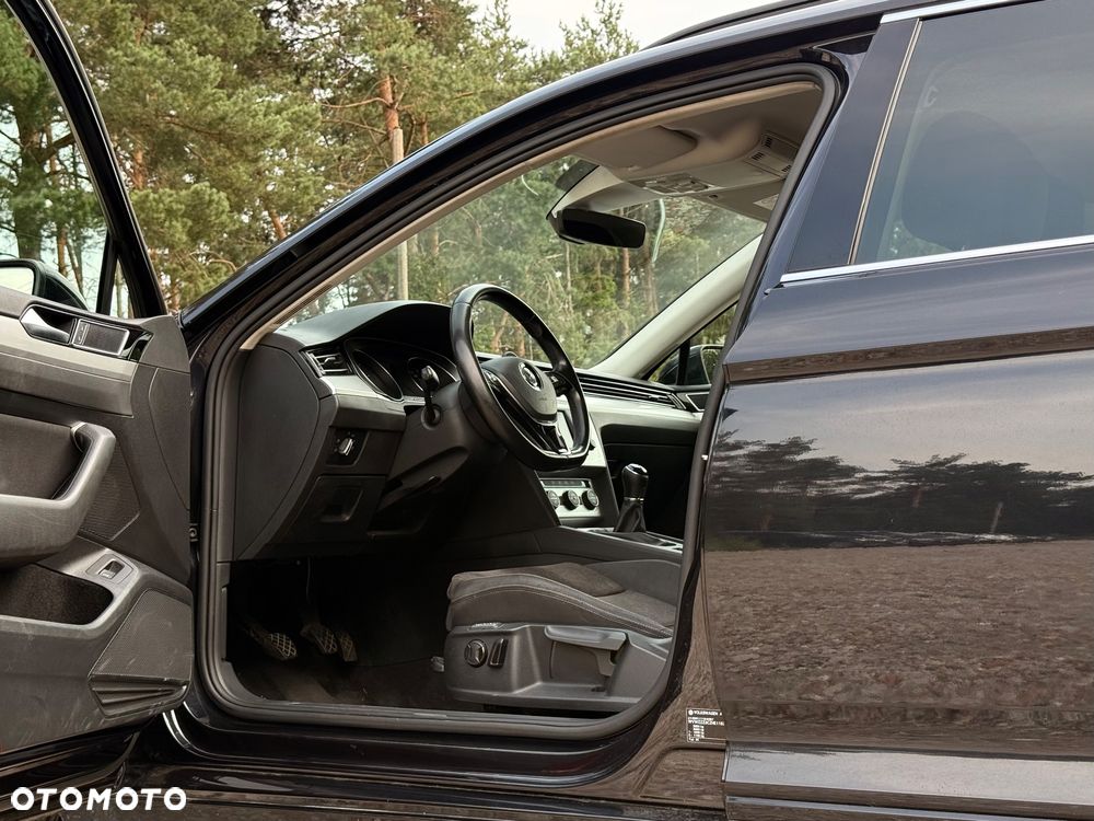 Volkswagen Passat 1.8 TSI BMT Comfortline - 8