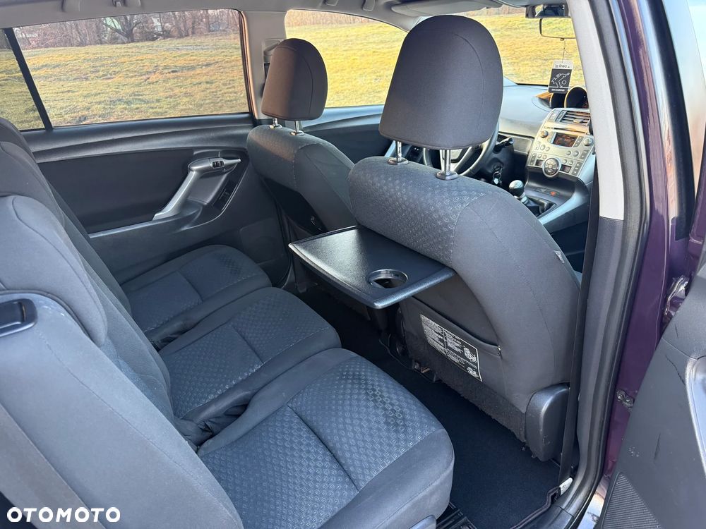 Toyota Verso 1.8 Life - 12