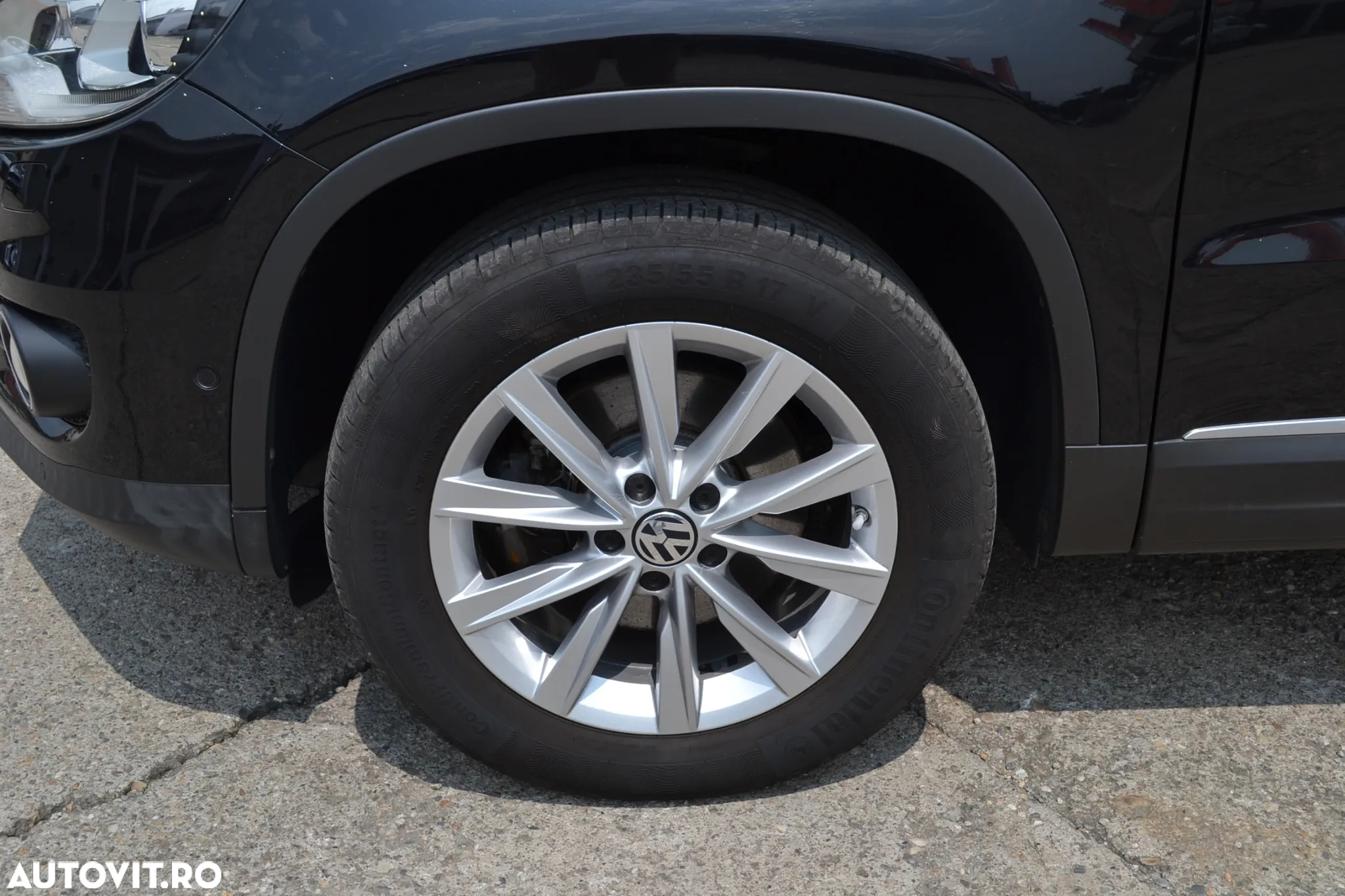 Volkswagen Tiguan 2.0 TDI 4Motion DSG BMT Sport & Style - 39