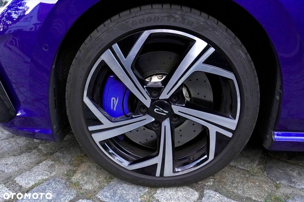 Volkswagen Golf Variant 2.0 TSI 4Motion R - 23