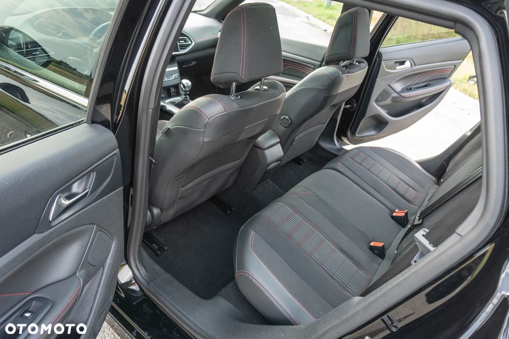 Peugeot 308 1.2 PureTech GPF GT Pack S&S - 19