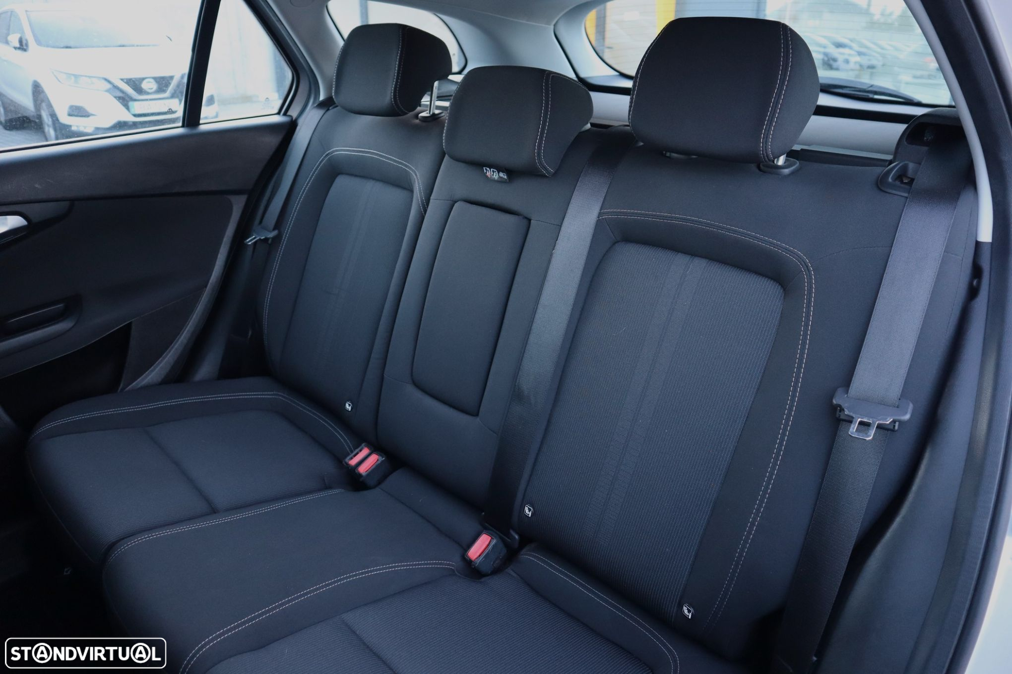 Fiat Tipo Station Wagon 1.6 M-Jet Lounge - 21