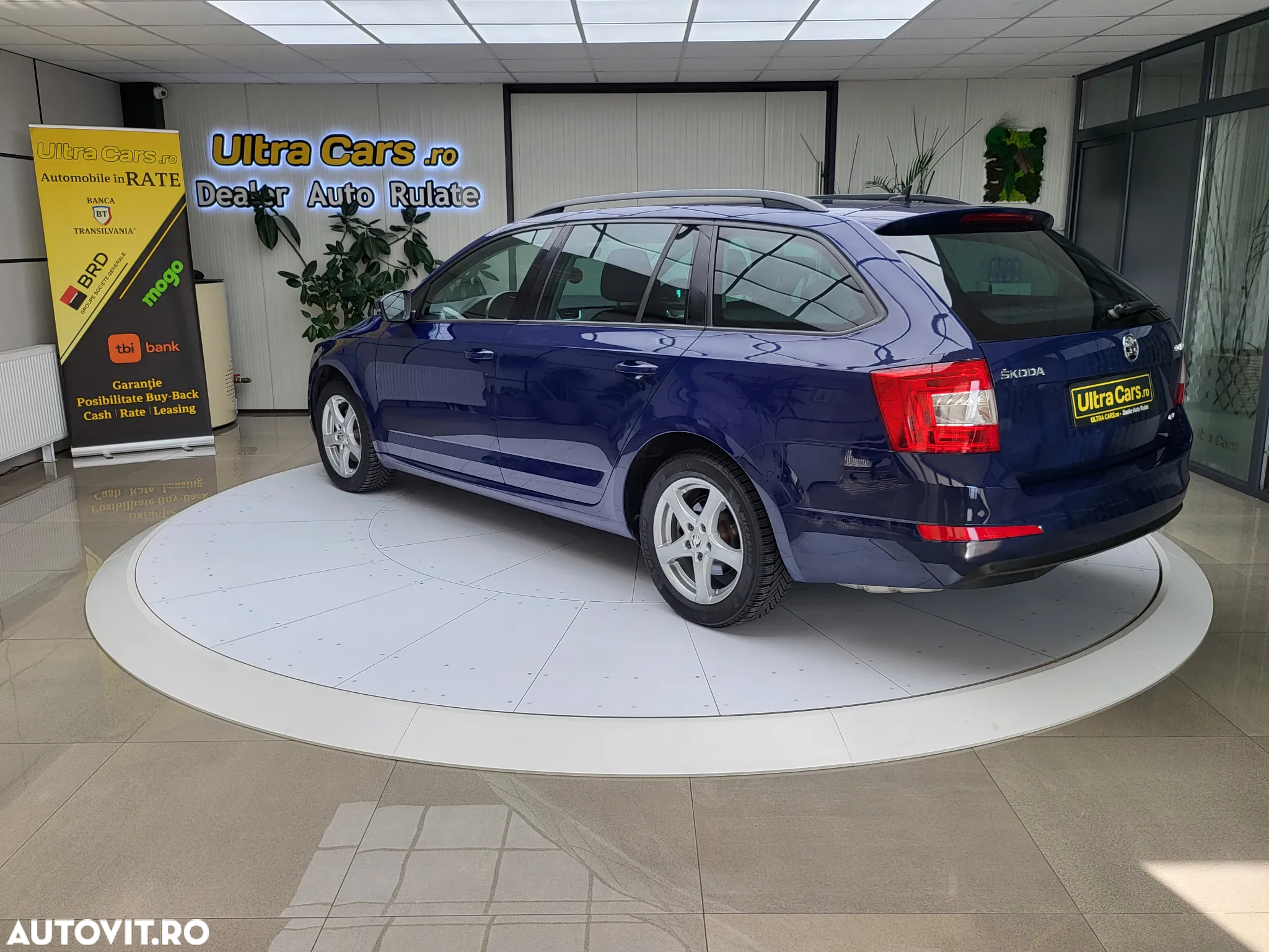 Skoda Octavia 1.6 TDI (Green tec) 4x4 Ambition - 3