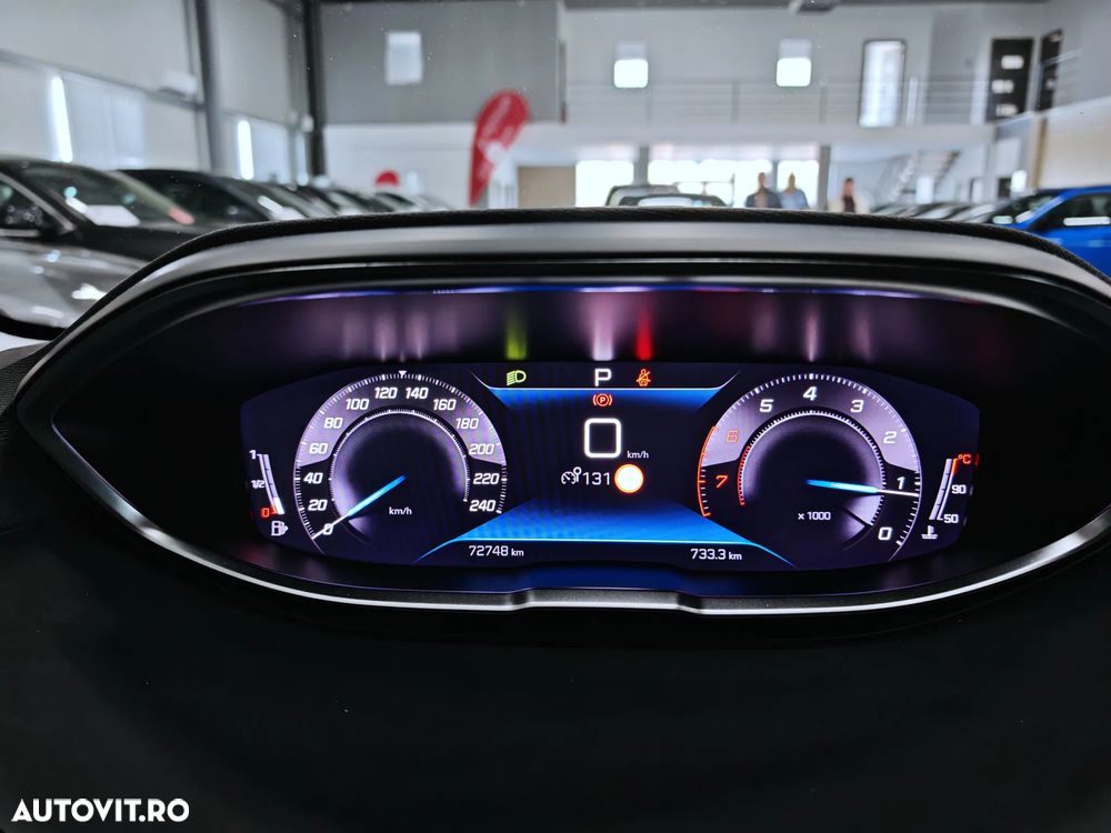Peugeot 3008 1.2 PureTech S&S EAT8 Allure - 15