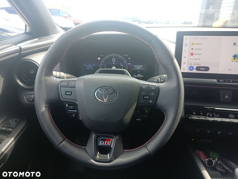 Toyota C-HR - 12