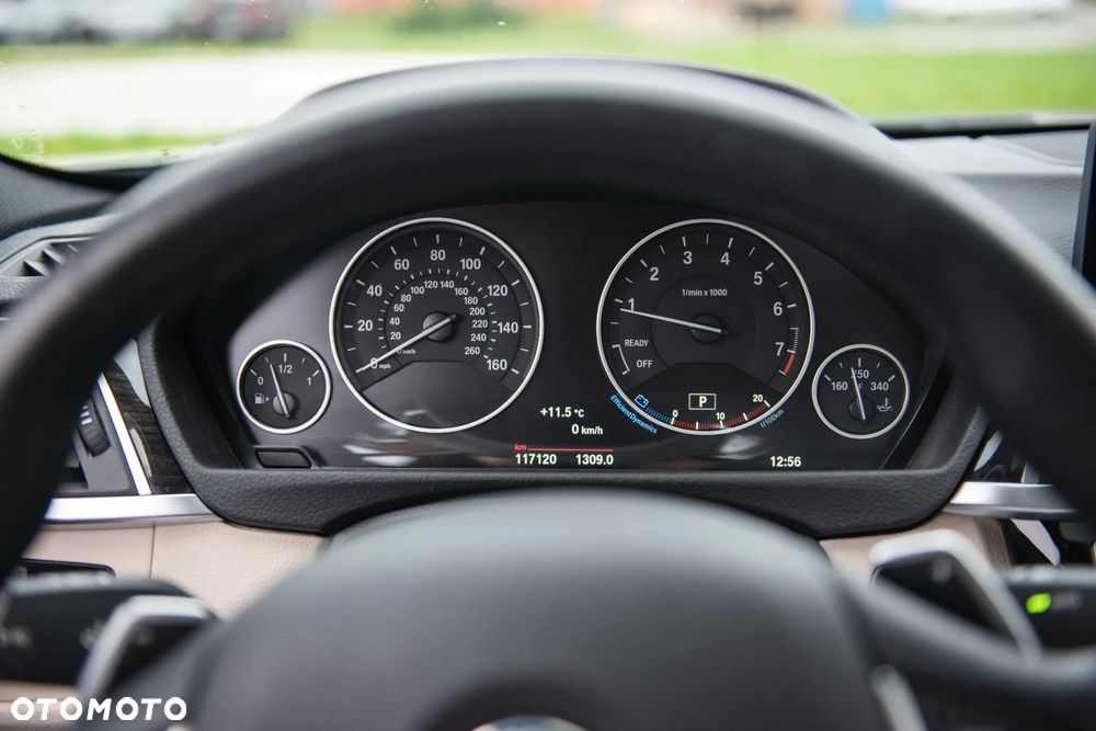 BMW Seria 3 ver-330i-edition-luxury-line-purity - 15