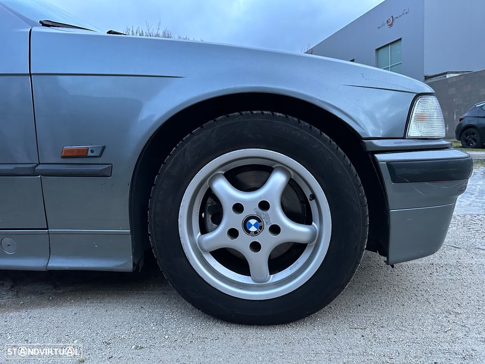 BMW 318 tds Touring - 8