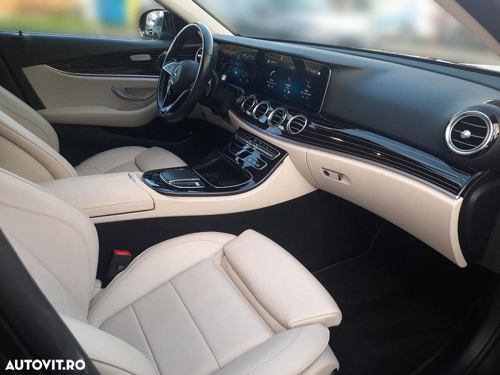 Mercedes-Benz E - 12