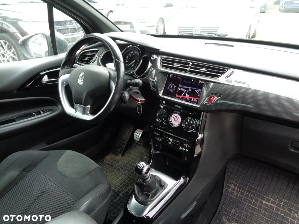 Citroën DS3 e-HDi 115 FAP Red Edition - 15