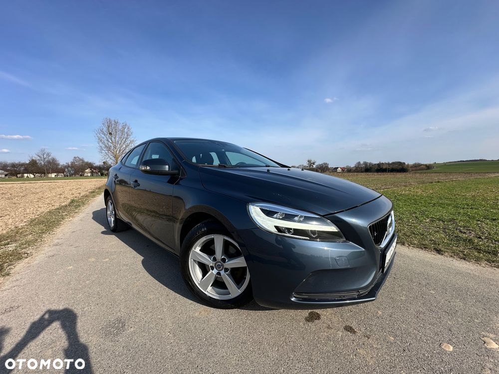 Volvo V40 D2 Drive-E Momentum - 2