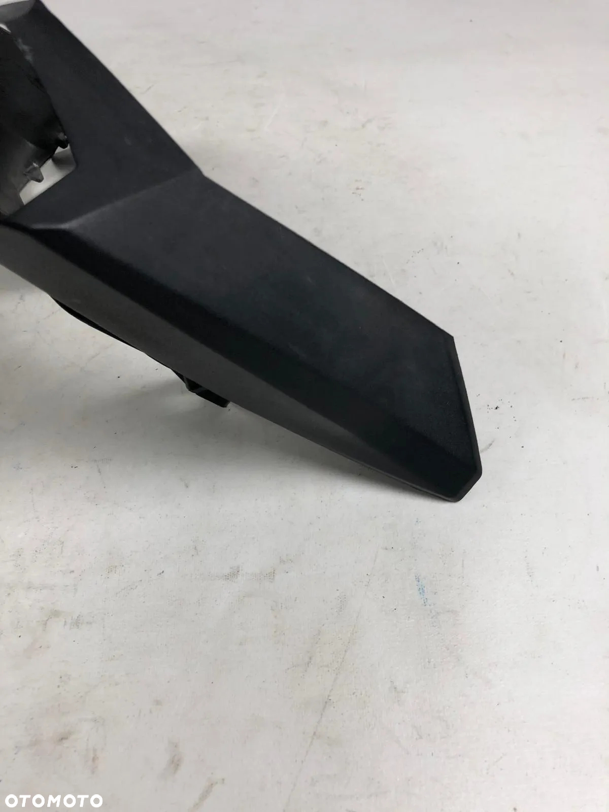 KTM Duke 125 390 11-16 Osłona Owiewka Lampy Tył - 3