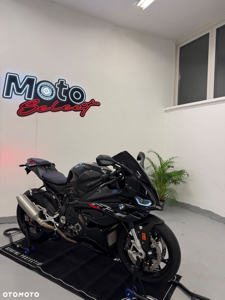 BMW S - 33