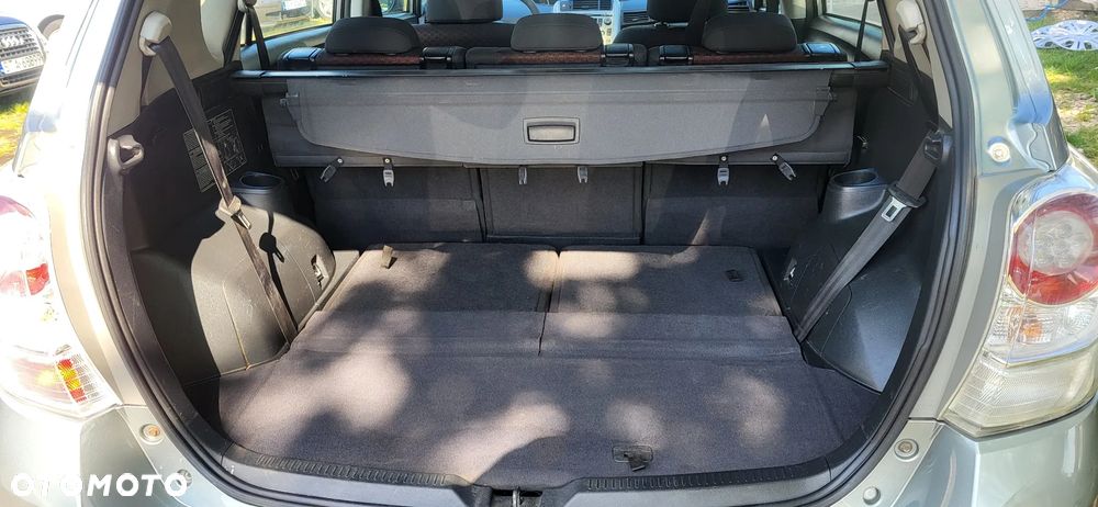 Toyota Verso 1.8 2010 7os - 14